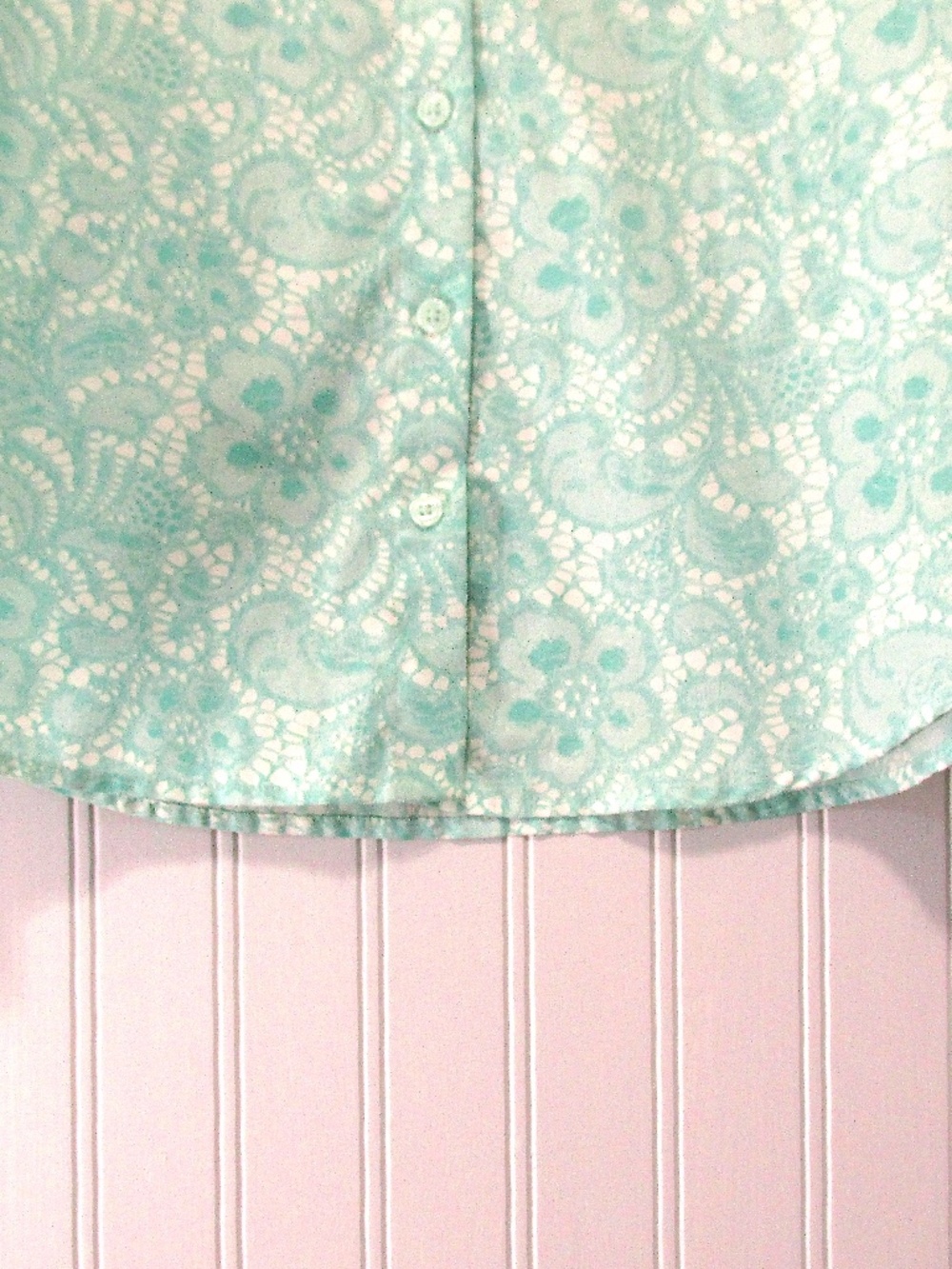 White & Turquoise Floral Long-Sleeved Shirt, Size M - Picture 4 of 6